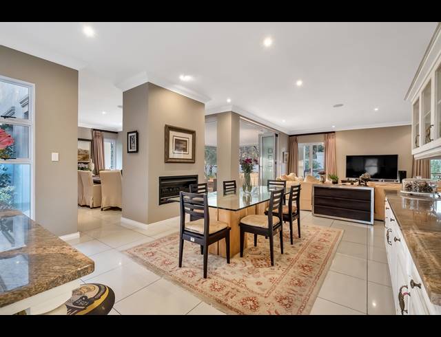 7 BEDROOM HOUSE FOR SALE IN BRYANSTON